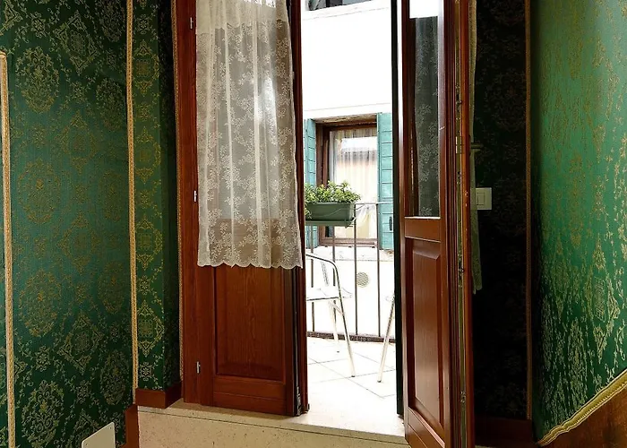 Residenza La CampanaAlbergo